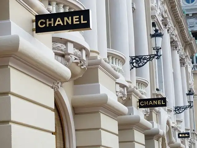 Chanel: Sự trỗi dậy của một thương hiệu biểu tượng