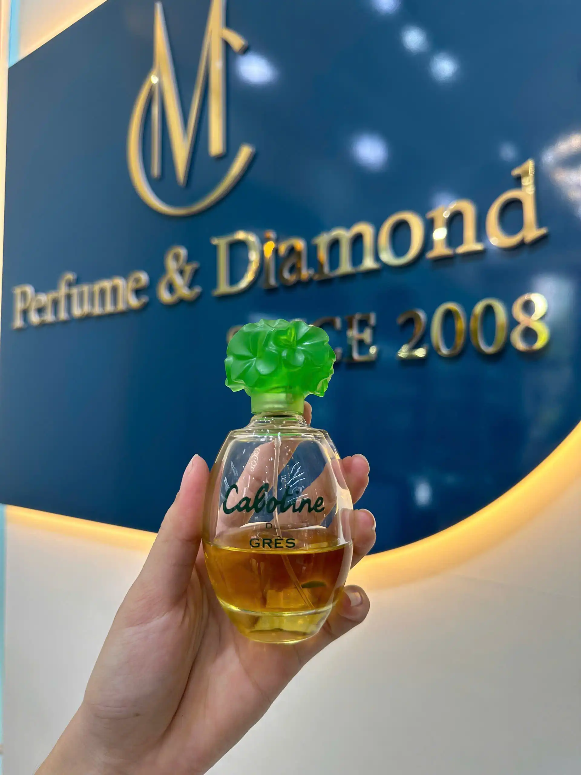 Nước hoa Pháp giảm giá 20%