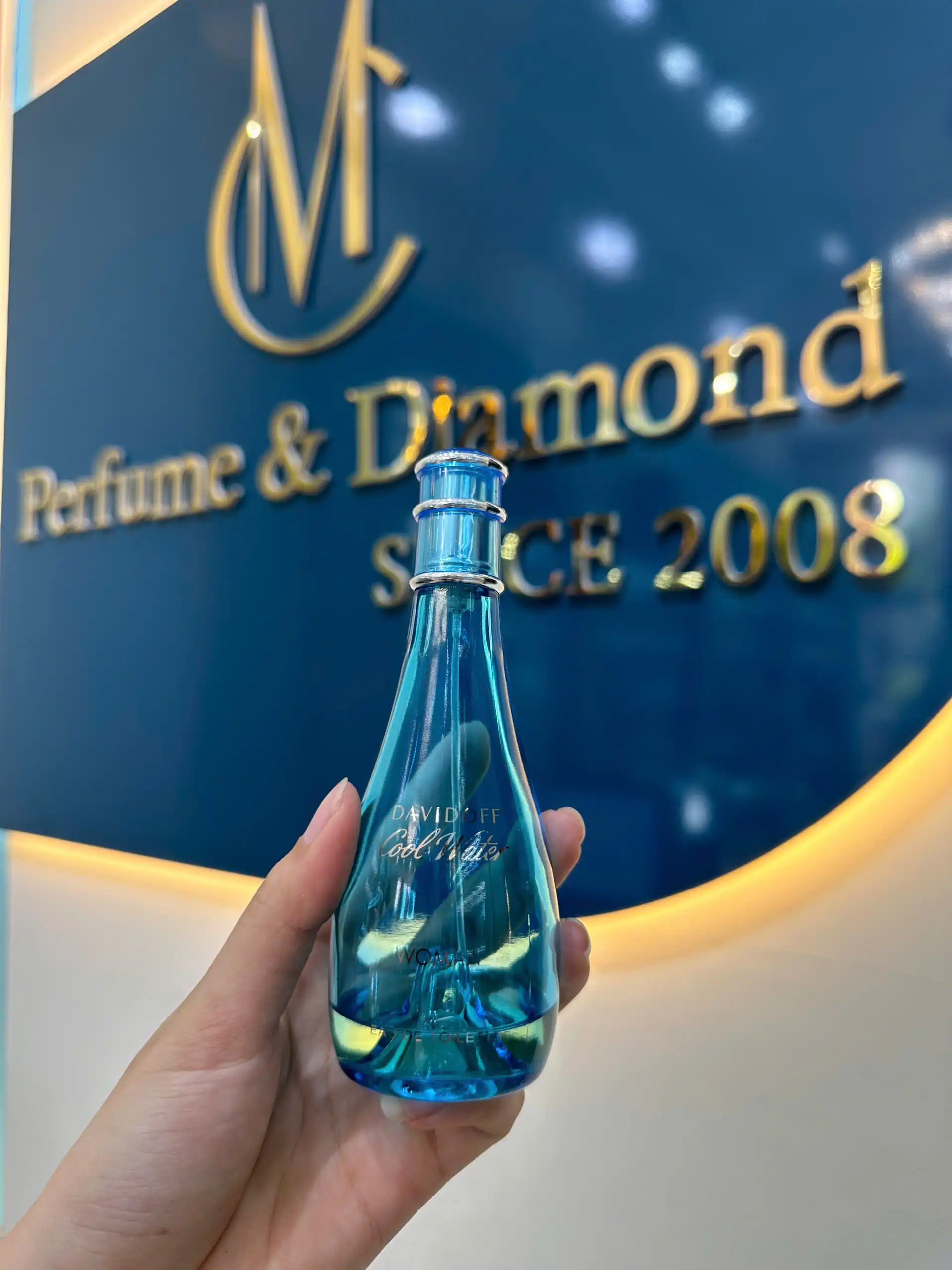 Nước hoa Pháp giảm giá 20%