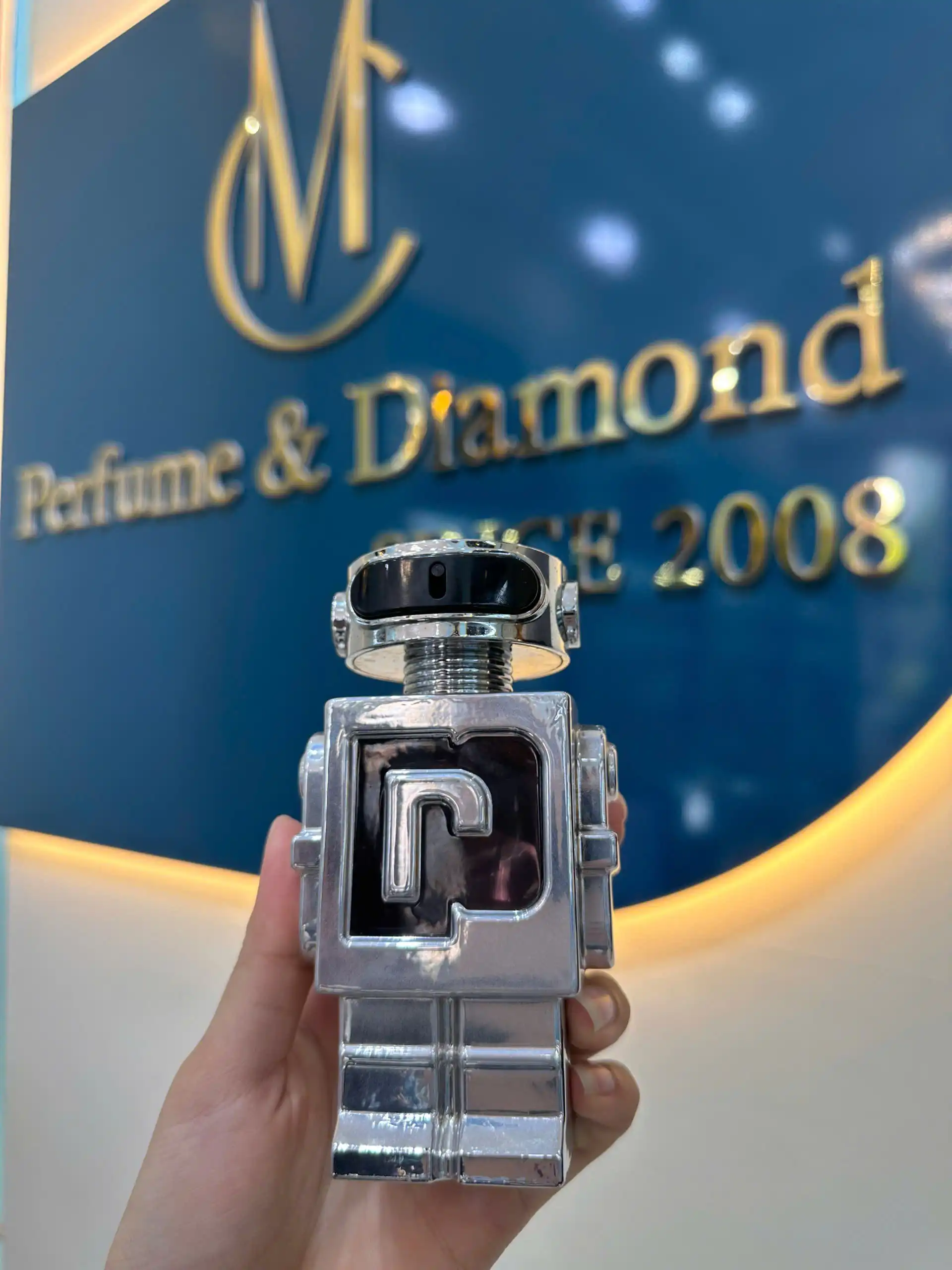 Nước hoa Pháp giảm giá 20%