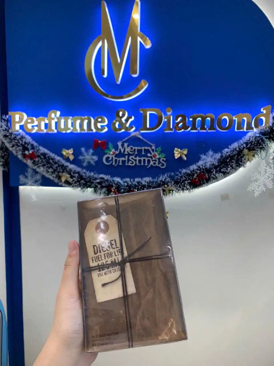 Nước hoa Pháp giảm giá 20%