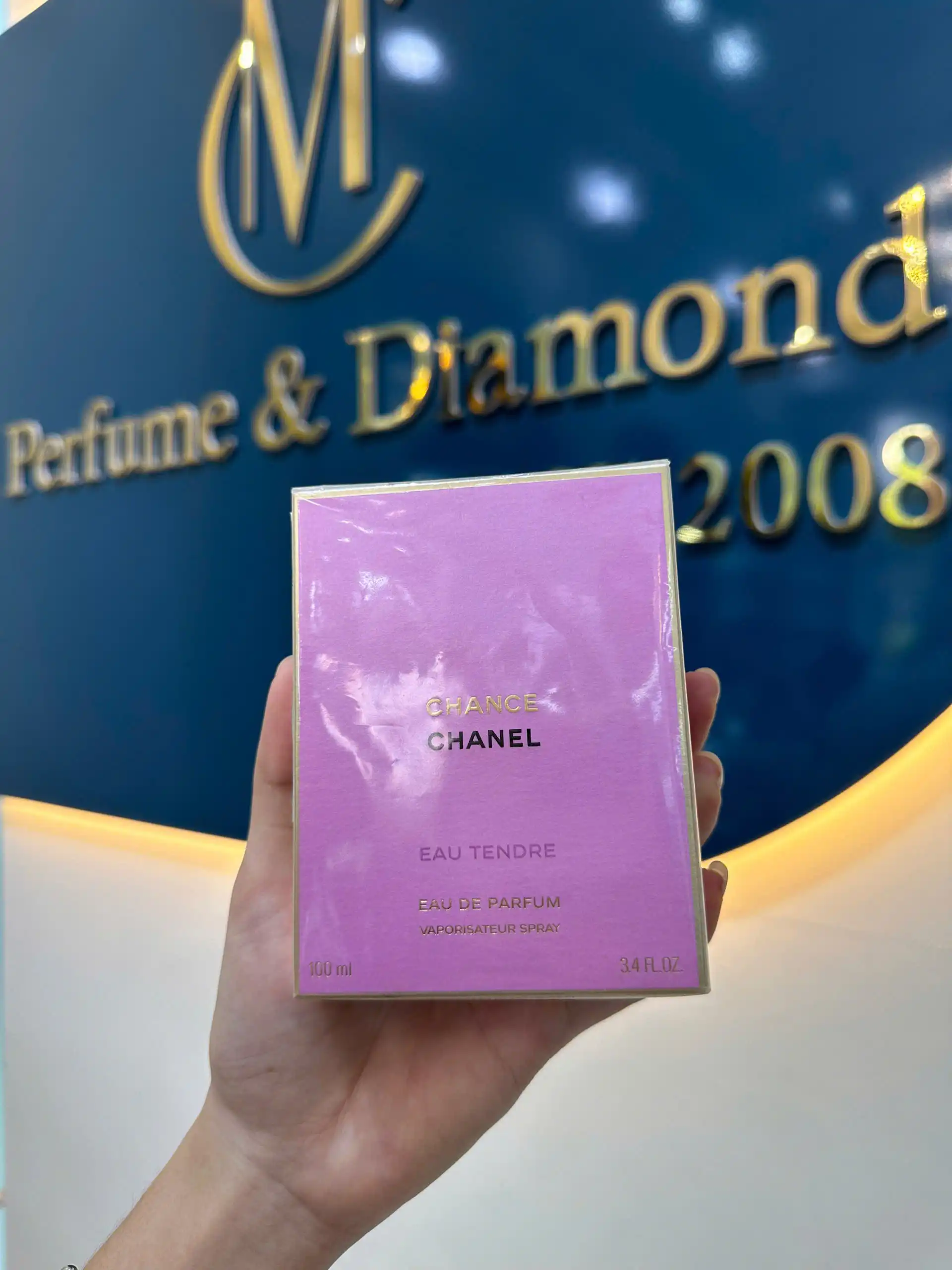 Nước hoa Pháp giảm giá 20%