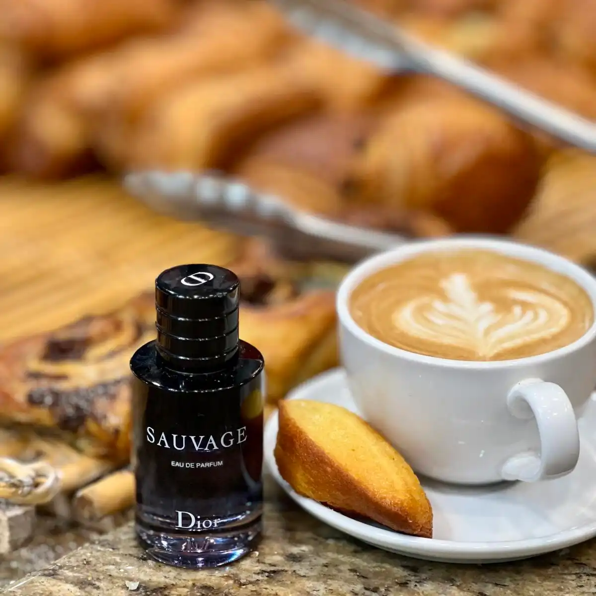 Thiết kế nước hoa Dior Sauvage Eau De Parfum