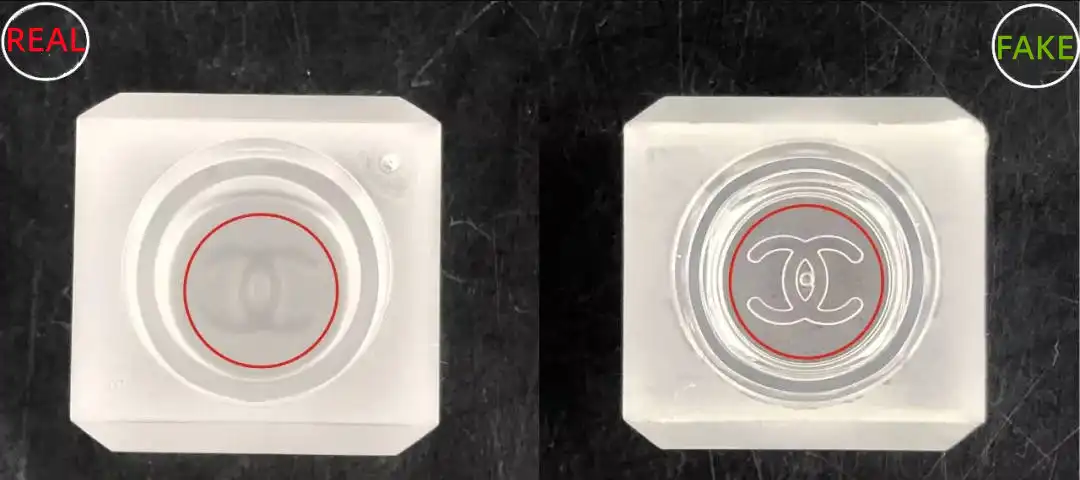 Cách phân biệt Chanel Chance Eau Tendre thật giả bằng Chất liệu bên trong nắp chai