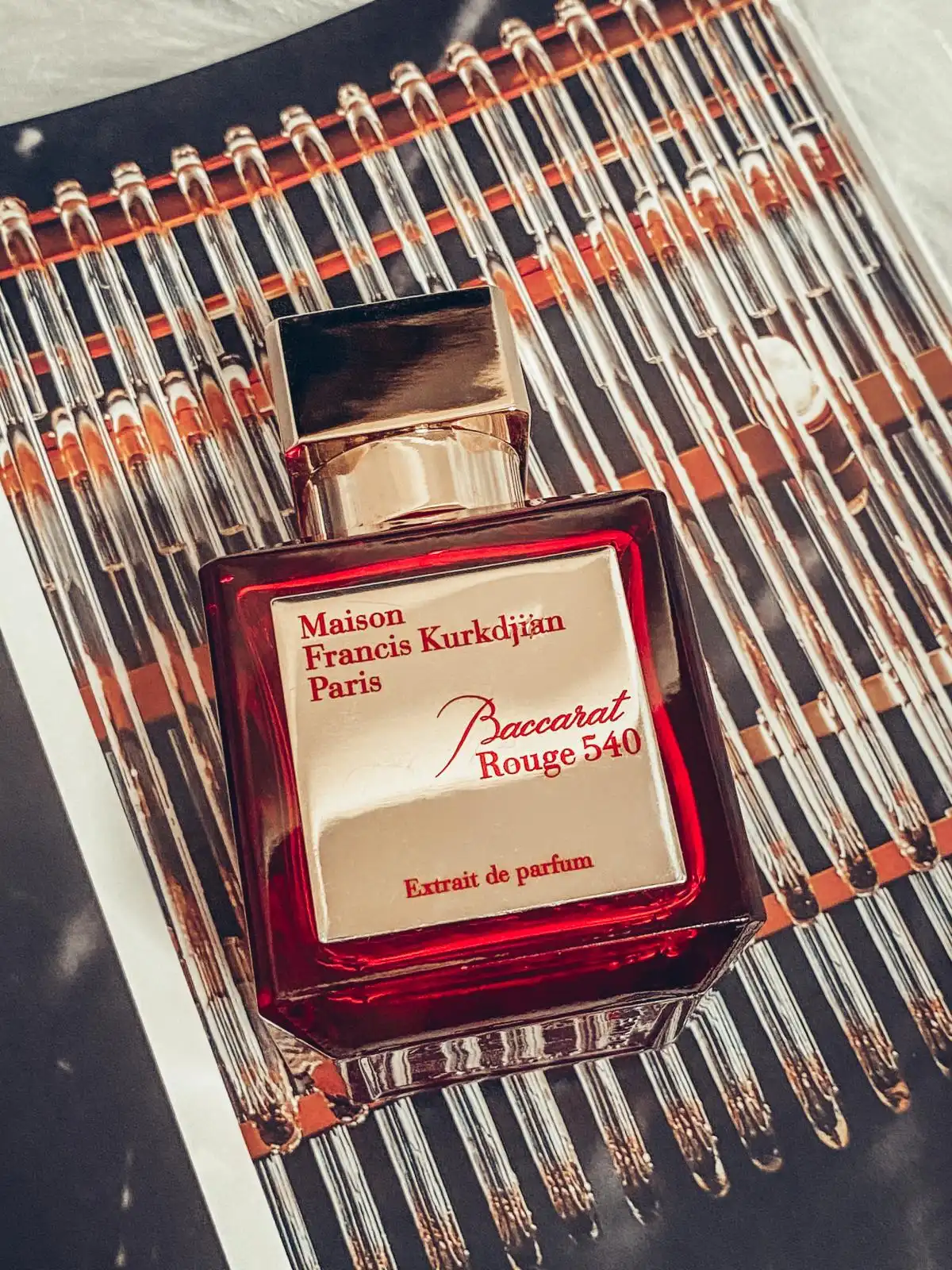 Độ lưu hương nước hoa Maison Đỏ - MFK 540 Extrait