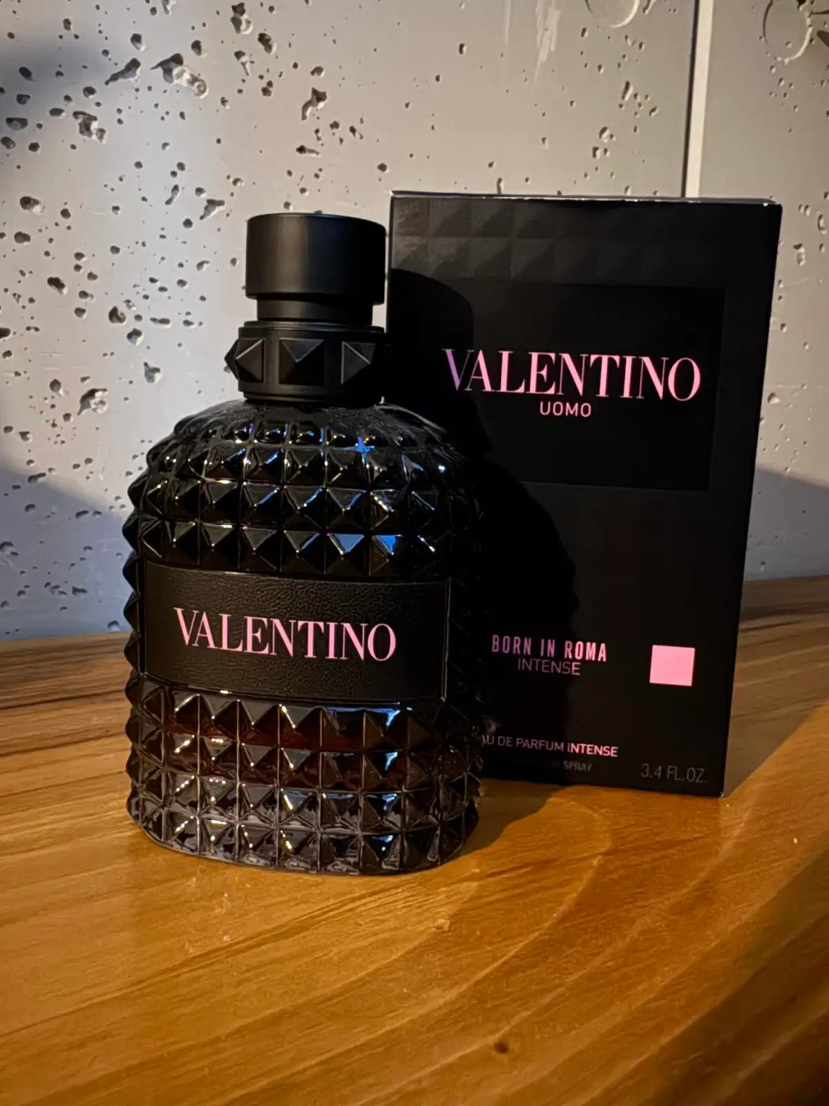 Tính linh hoạt Nước Hoa Valentino Uomo Born In Roma Intense
