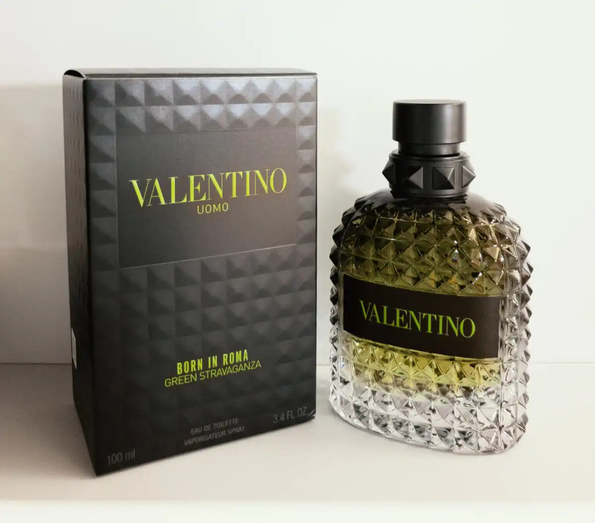 Độ lưu hương Nước Hoa Valentino Uomo Born In Roma Green Stravaganza