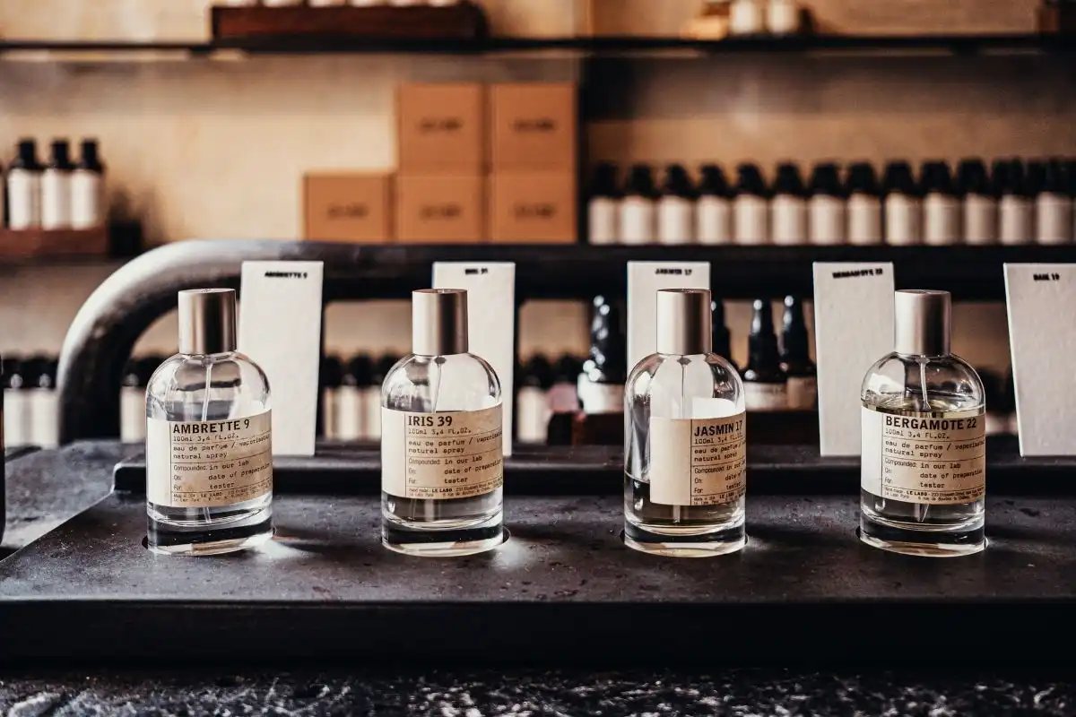 Top Nước Hoa Niche Mùi Thơm Lâu Nhất Năm 2025