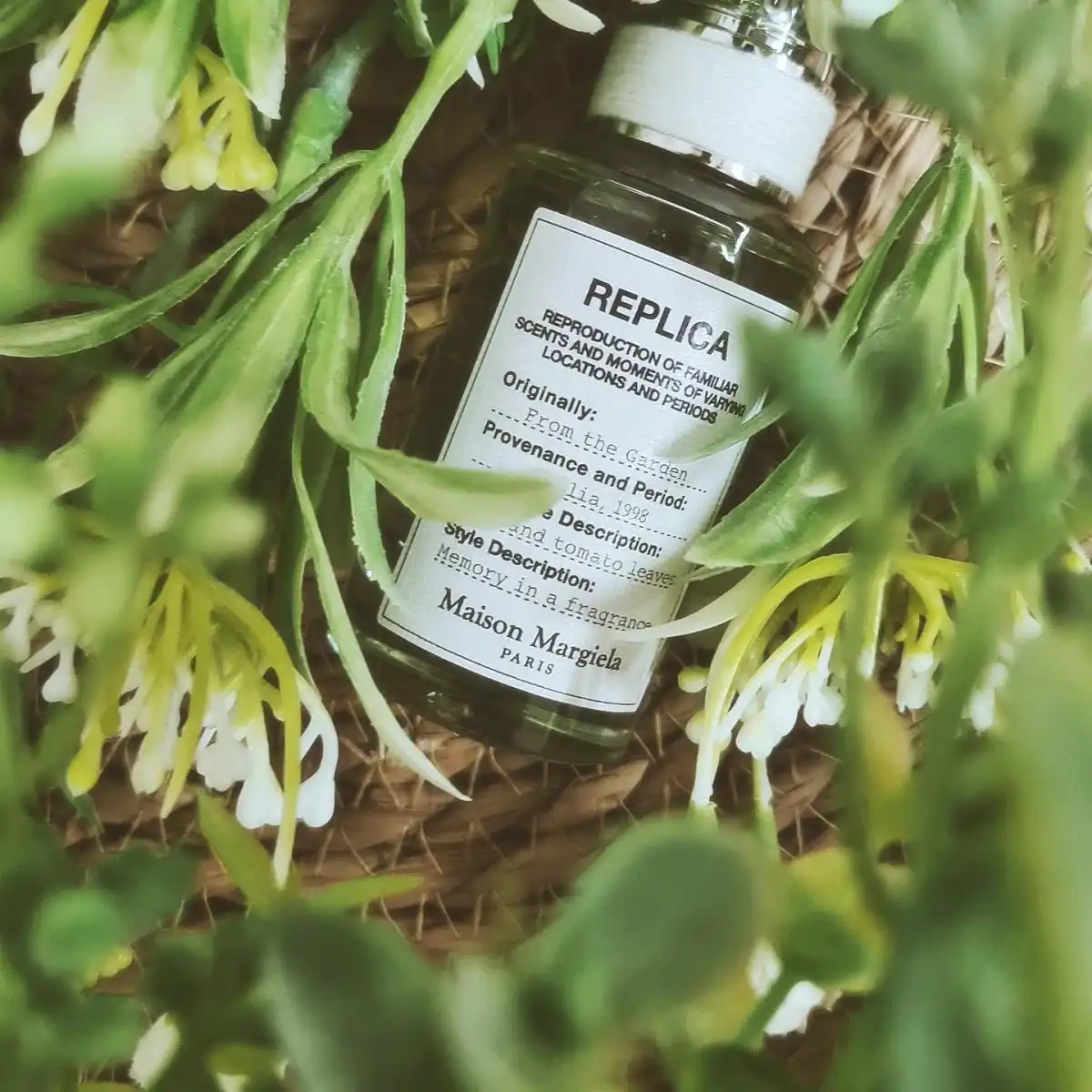 Độ lưu hương Maison Margiela Replica From The Garden