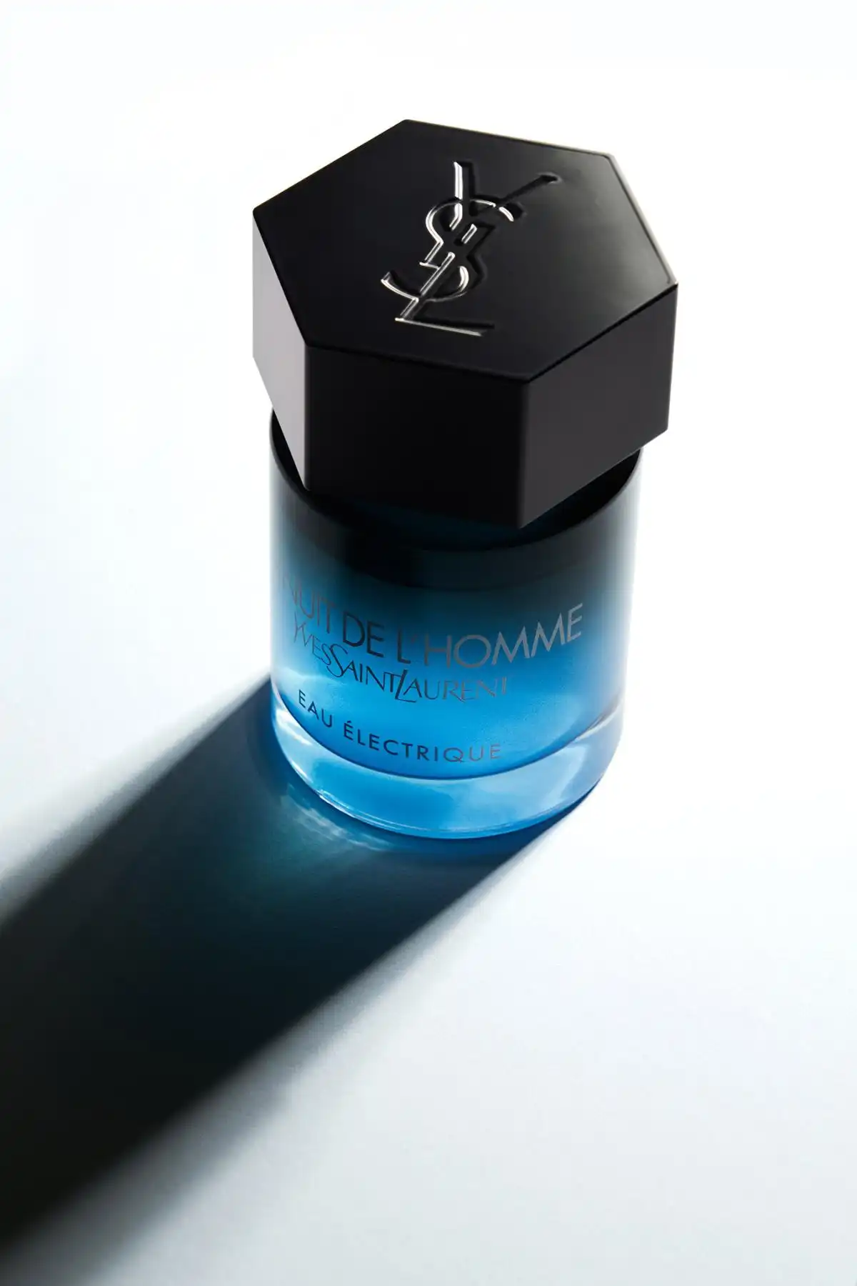 Độ lưu hương YSL La Nuit de L’Homme Eau Electrique