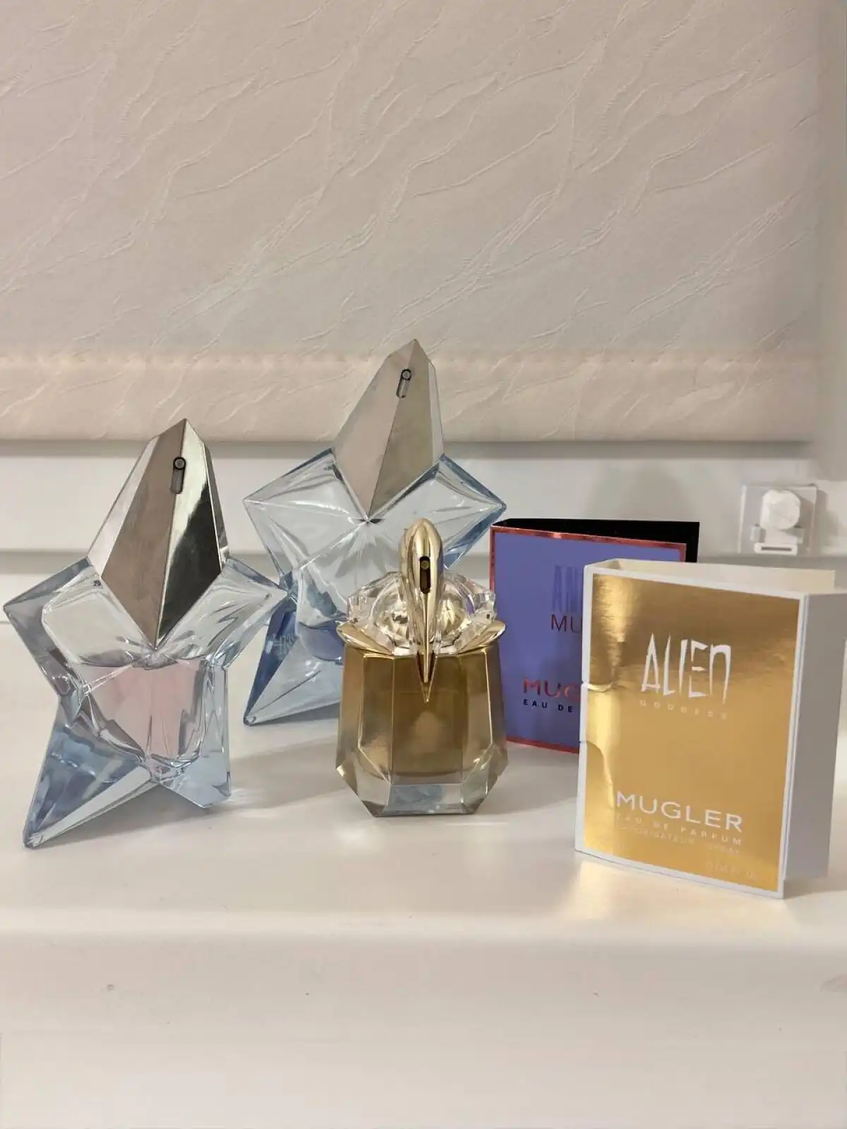 Thierry Mugler là ai?