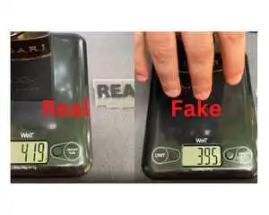 Trọng lượng của phiên bản thật và giả