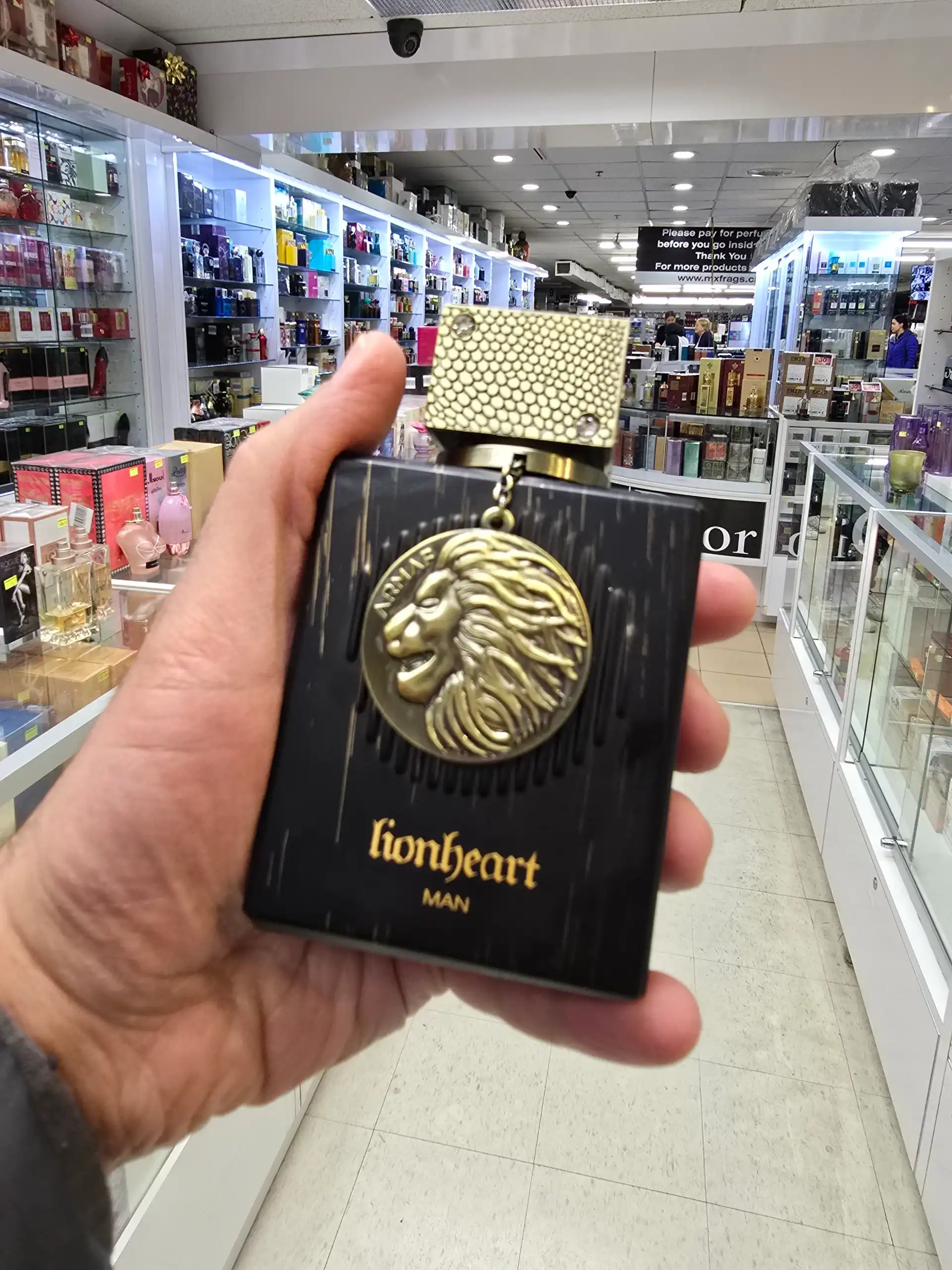 Mùi hương: Lionheart vs Le Male Elixir