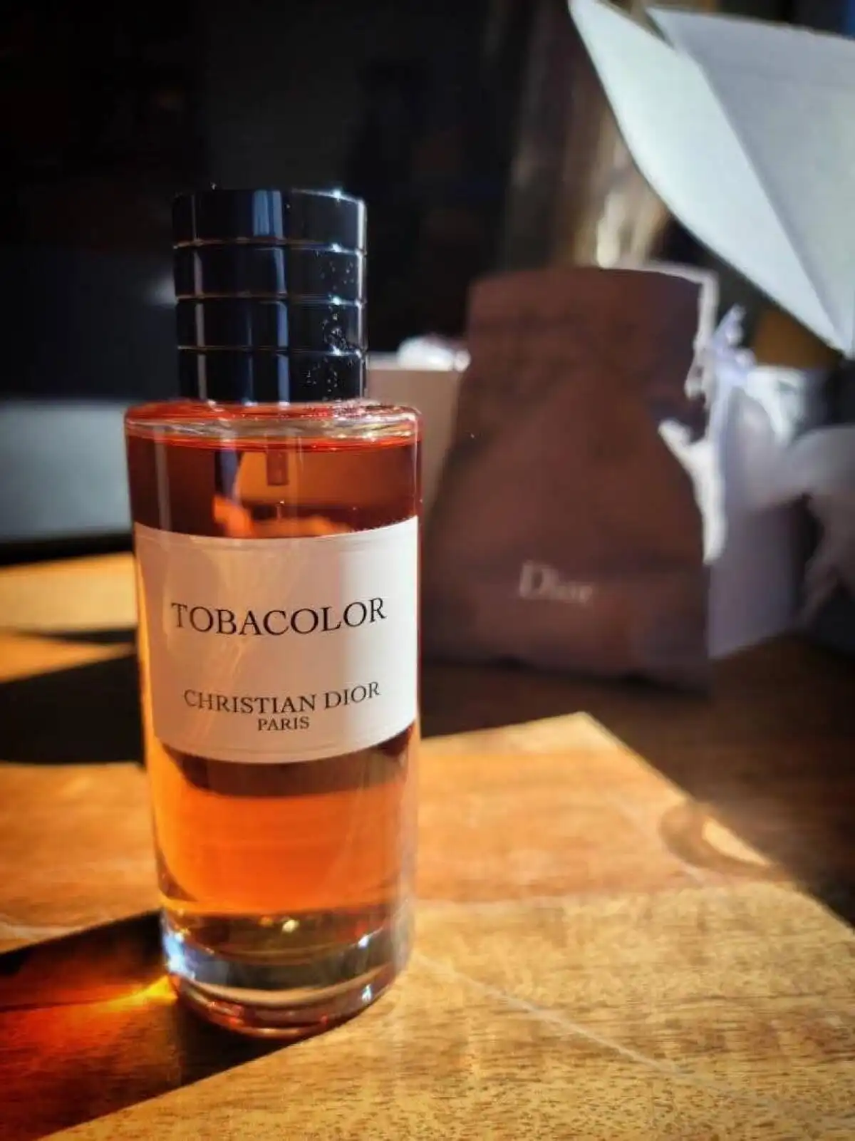 Hiệu suất nước hoa Dior Tobacolor