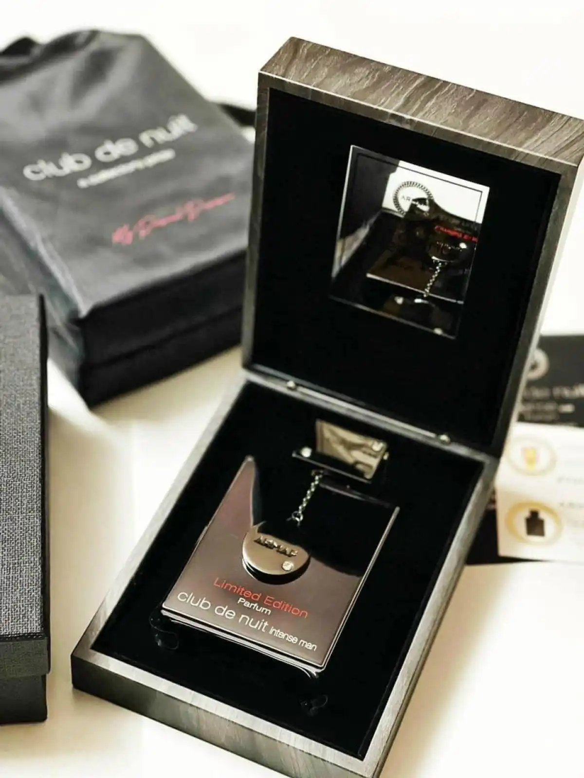 Độ lưu hương Armaf Club de Nuit Intense Man Limited Edition Parfum