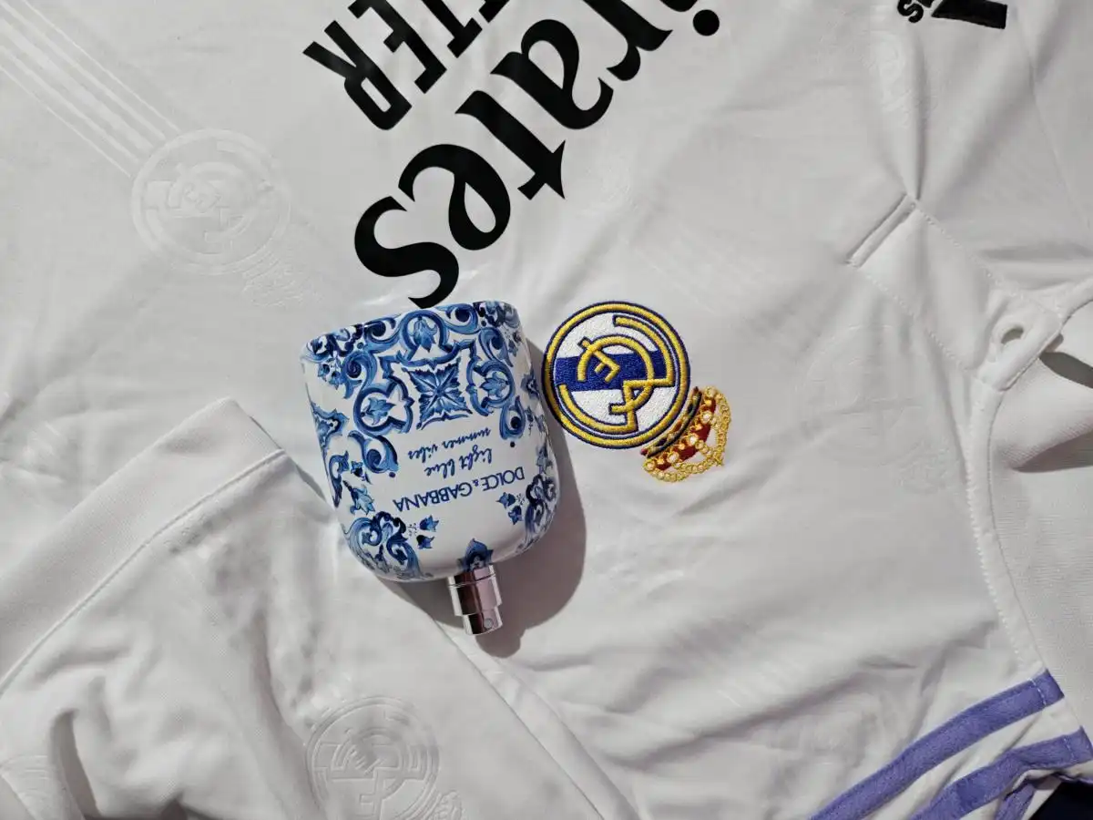 Tính Linh Hoạt Dolce & Gabbana Light Blue Pour Homme Summer Vibes