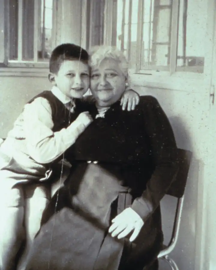 Jean Paul Gaultier là ai?