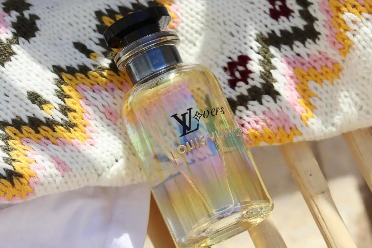 Review Louis Vuittion Lovers: Gỗ Và Gỗ