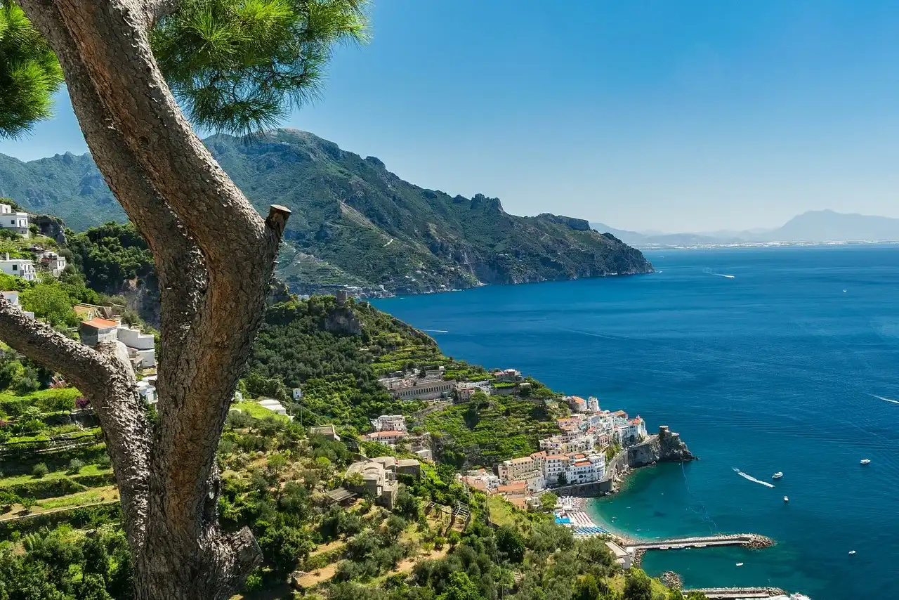 Mẹo Sử Dụng Nước Hoa Trong Thời Tiết Nóng Bức