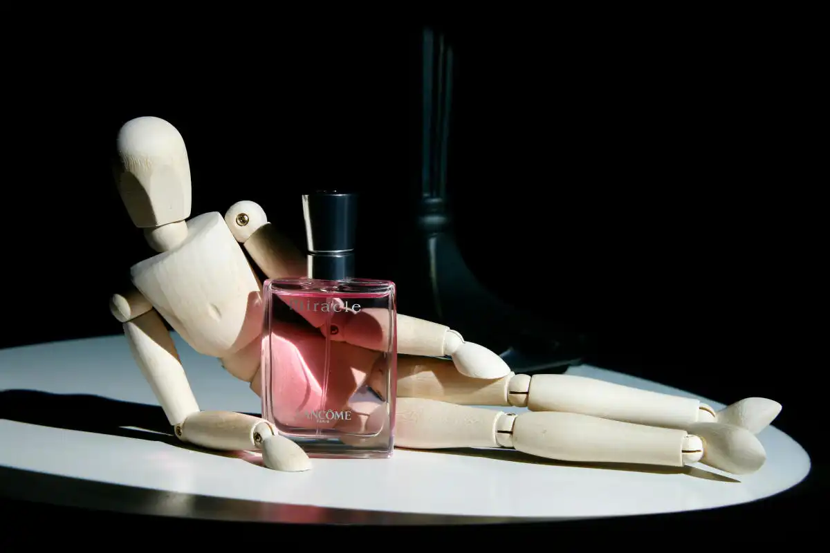 Hướng Dẫn Phân Biệt Thật Giả Nước Hoa Lancome Miracle 2025 - Đâu Là Hàng Chính Hãng?