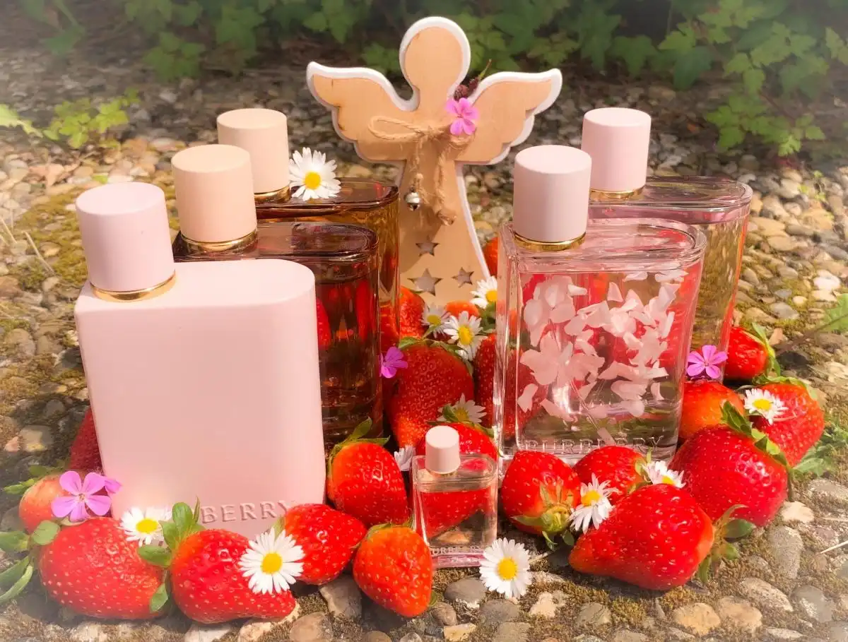 Burberry Her Elixir – Một Ly Sữa Dâu Hoàn Hảo