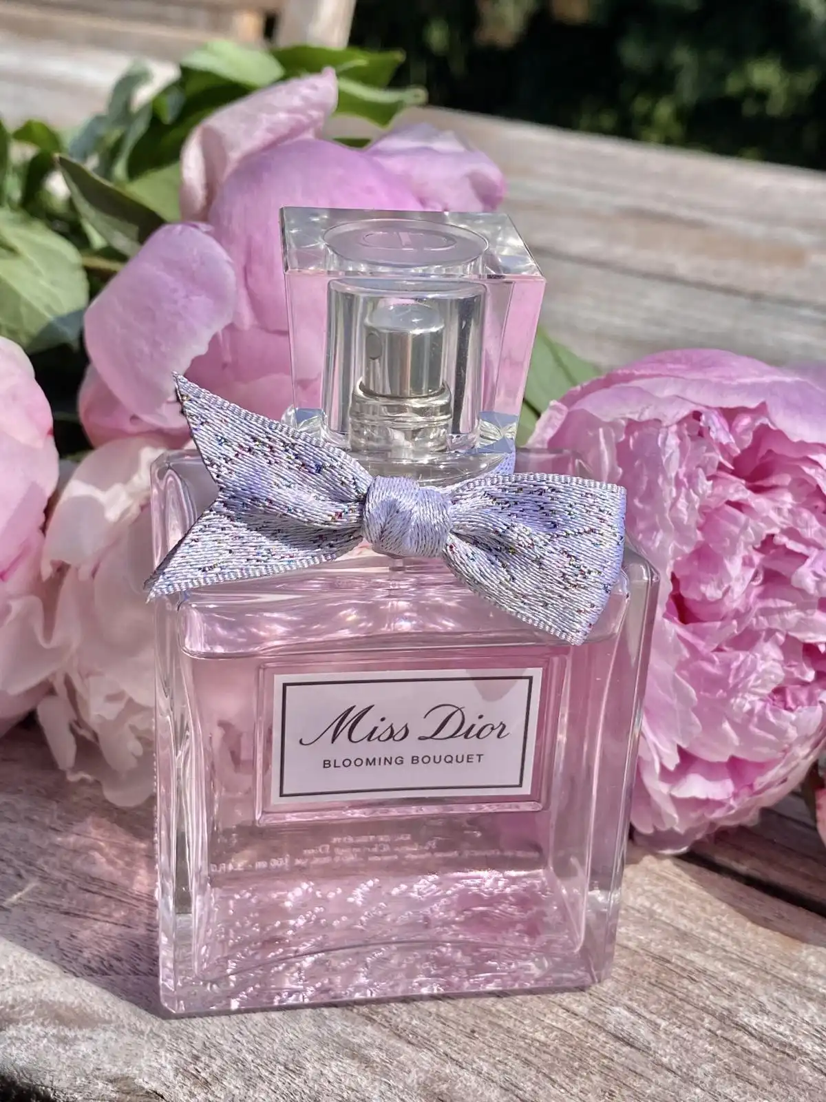Bạn cần xịt Miss Dior Blooming Bouquet bao nhiêu là đủ?