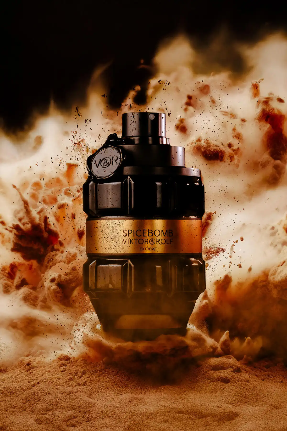 Xịt Nước Hoa Viktor & Rolf Spicebomb Extreme bao nhiêu là đủ?