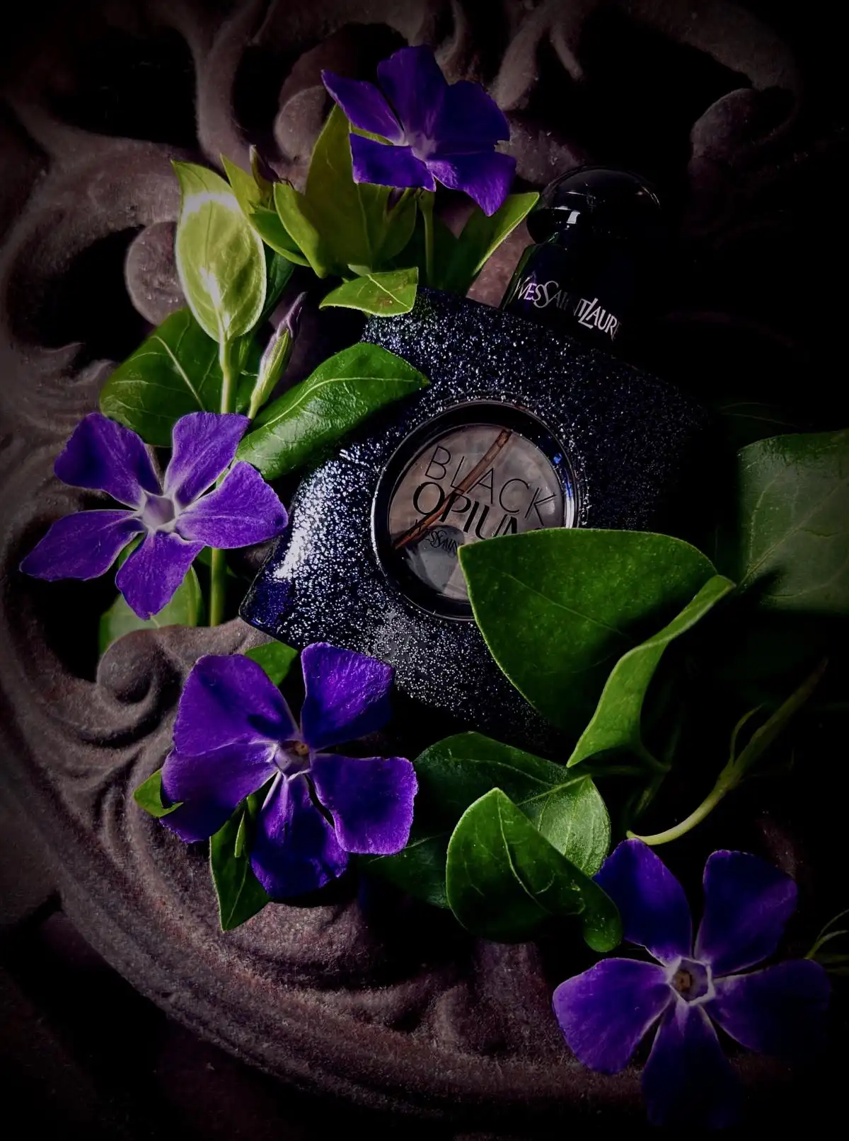Độ tỏa hương Nước Hoa Yves Saint Laurent Black Opium