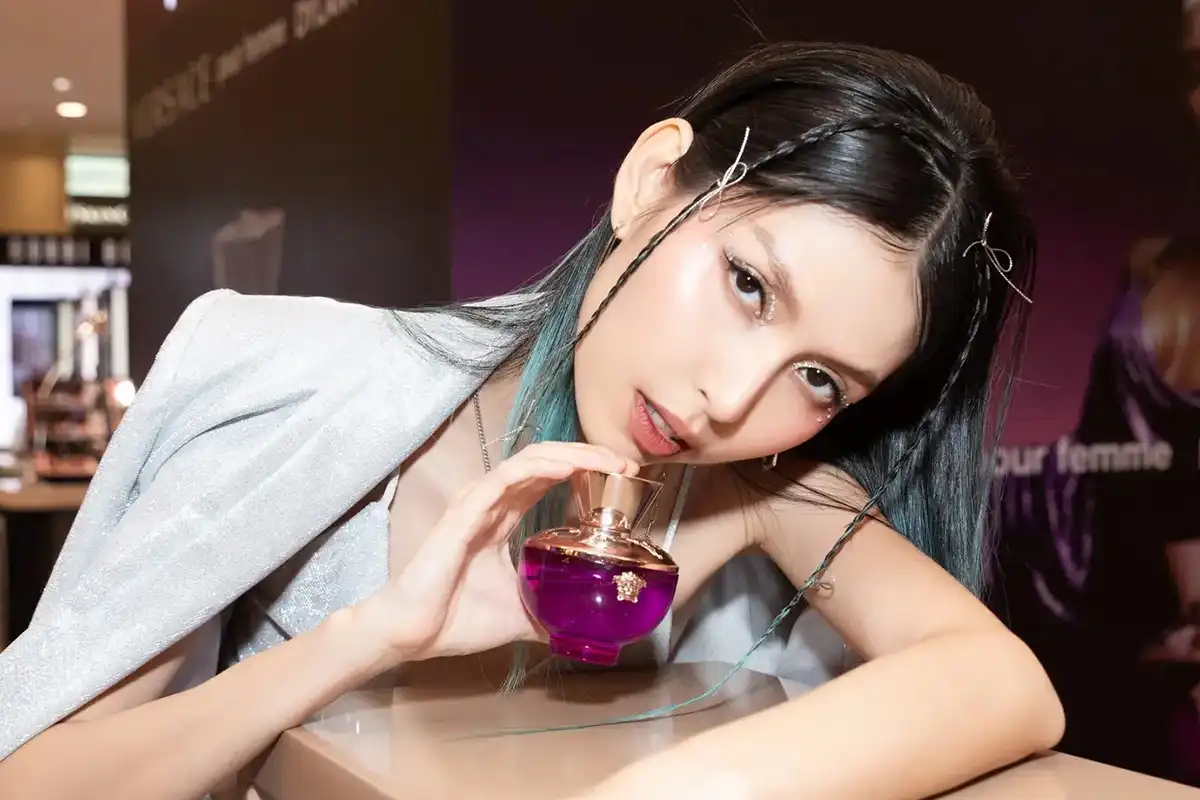 Review Nước Hoa Versace Dylan Purple Pour Femme