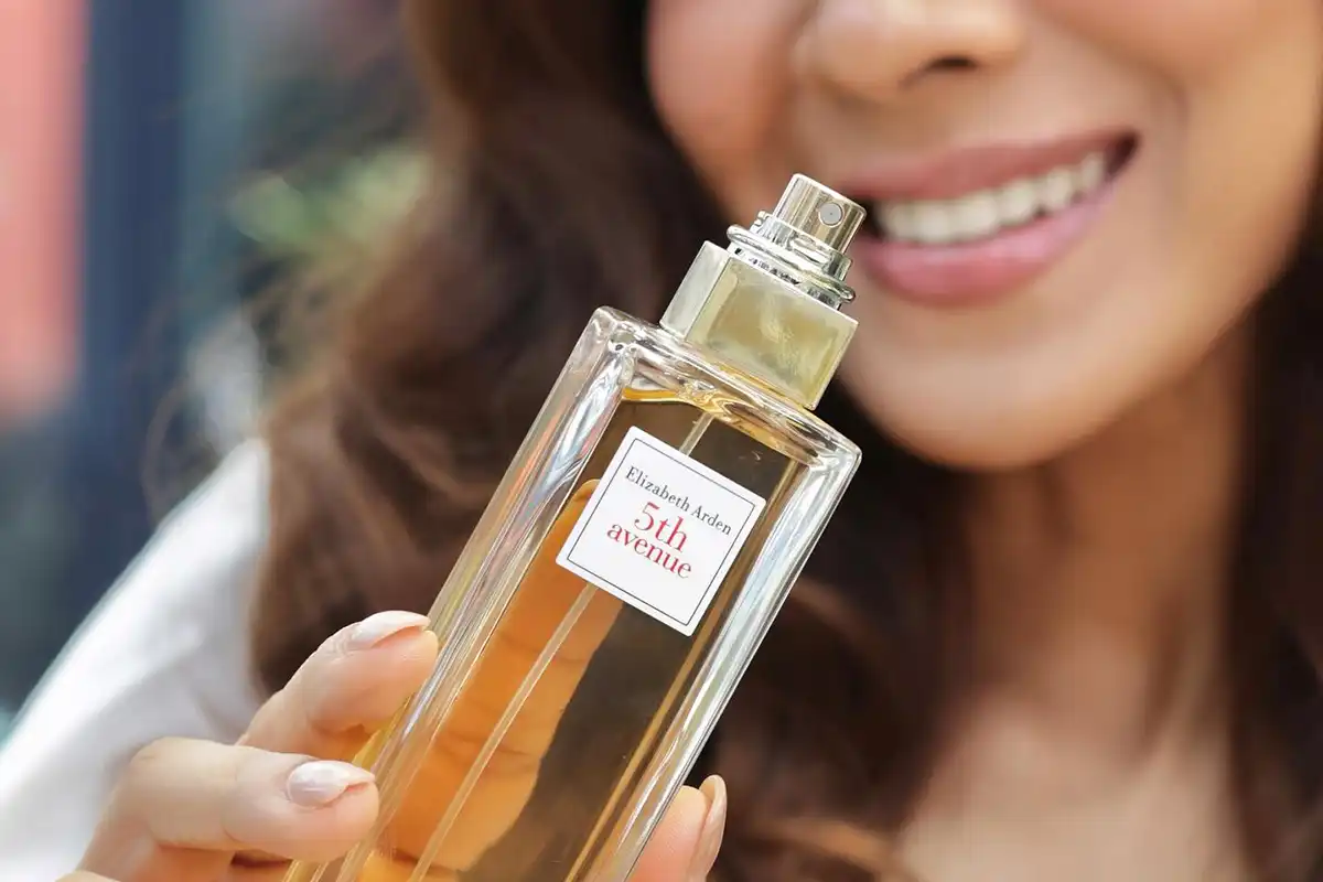 Review Nước Hoa Elizabeth Arden 5th Avenue