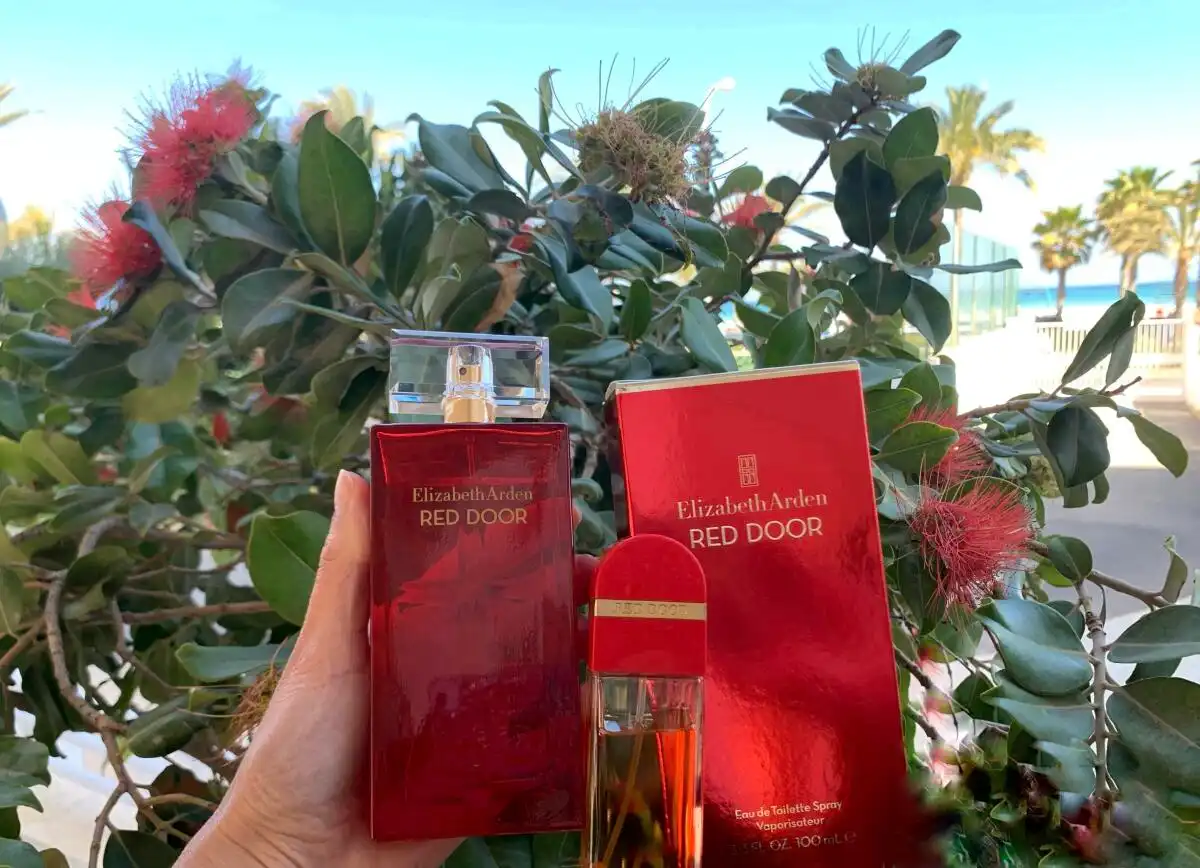 Giá trị của sản phẩm Elizabeth Arden Red Door