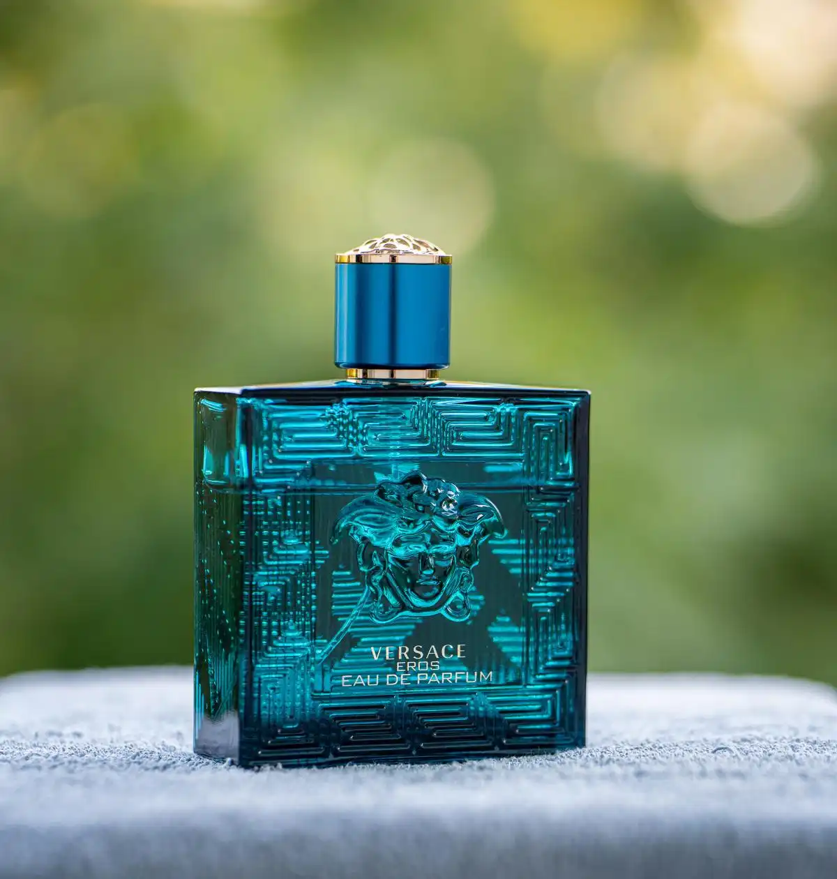 Độ lưu hương và tỏa hương Versace Eros Eau de Parfum