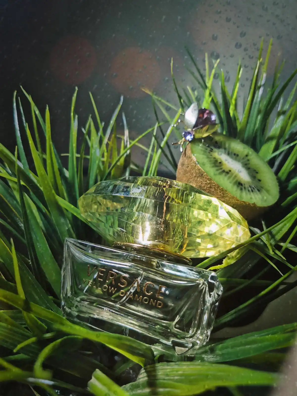 Độ lưu hương Versace Yellow Diamond