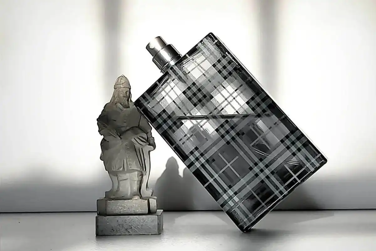 Review Nước Hoa Nam Burberry Brit