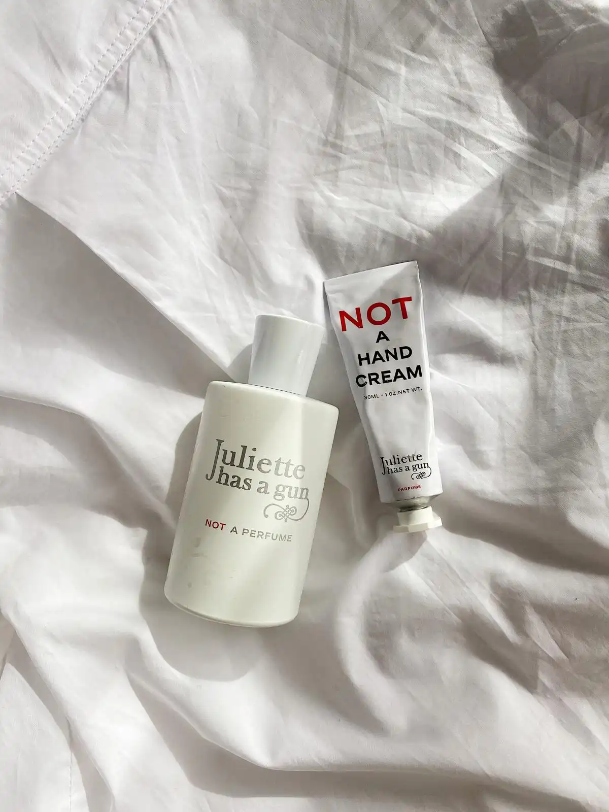 Tôi bị quyến rũ bởi Not a Perfume của Juliette Has A Gun