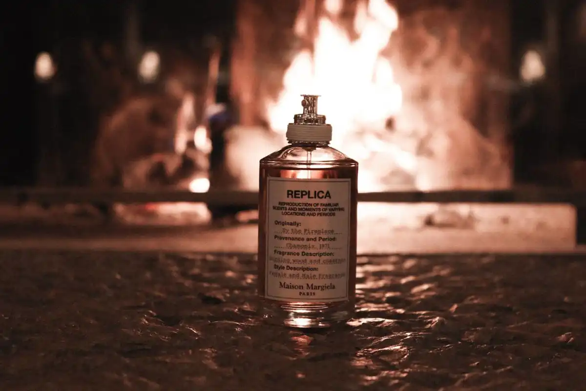 Review Nước Hoa Maison Margiela Replica By The Fireplace: Hương Thơm Lò Sưởi Ấm Áp