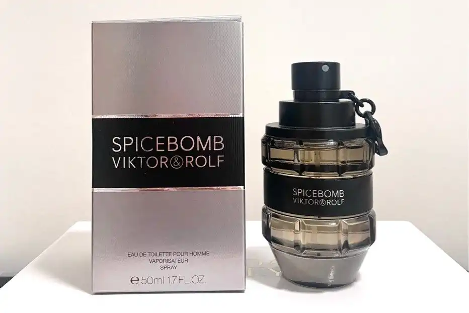 Review Nước Hoa Viktor & Rolf Spicebomb EDT