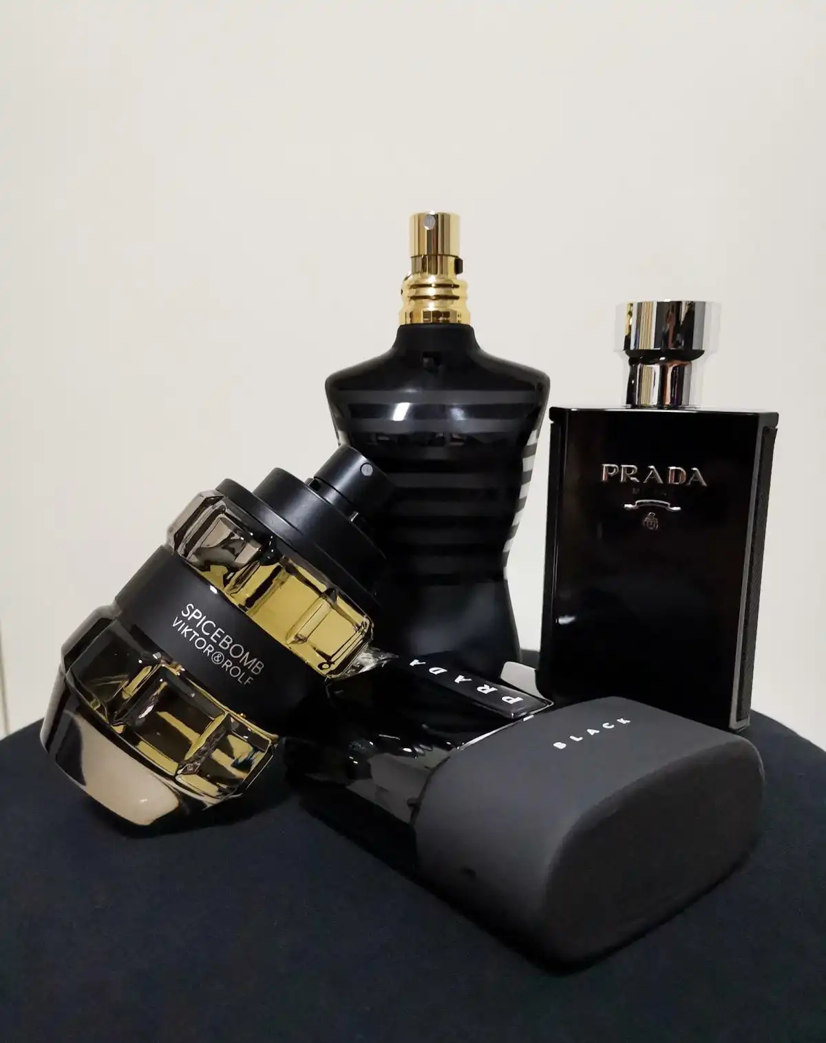 Độ lưu hương Nước Hoa Viktor & Rolf Spicebomb EDT