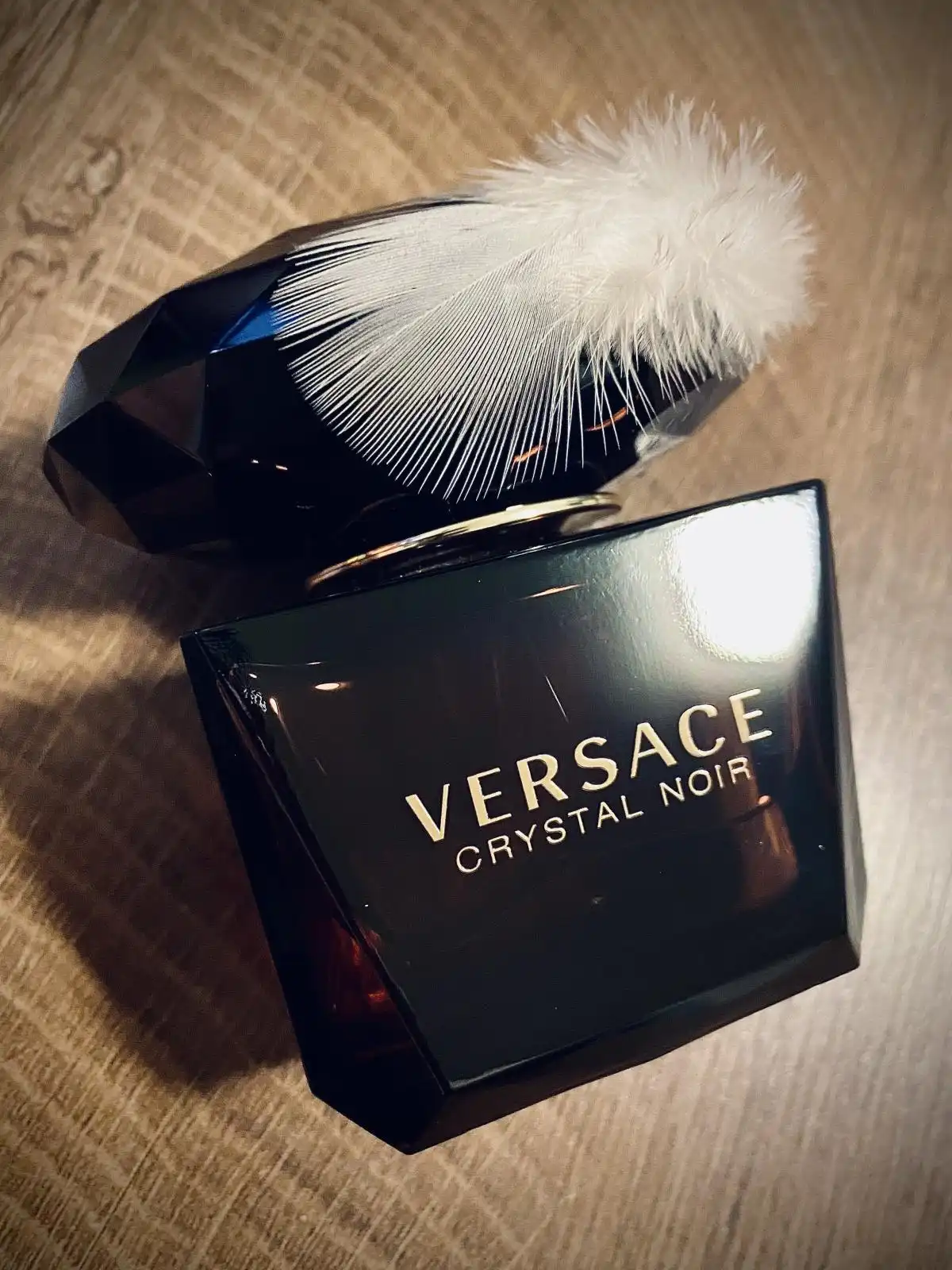 Độ lưu hương Nước Hoa Versace Crystal Noir