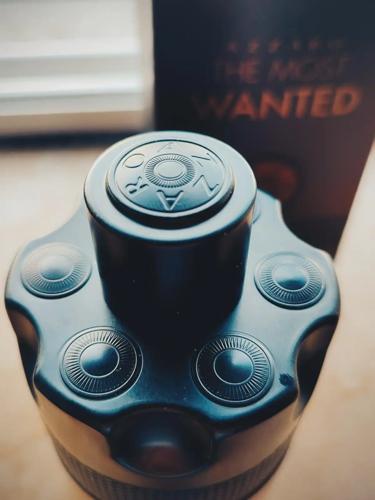 Độ lưu hương Azzaro The Most Wanted Parfum