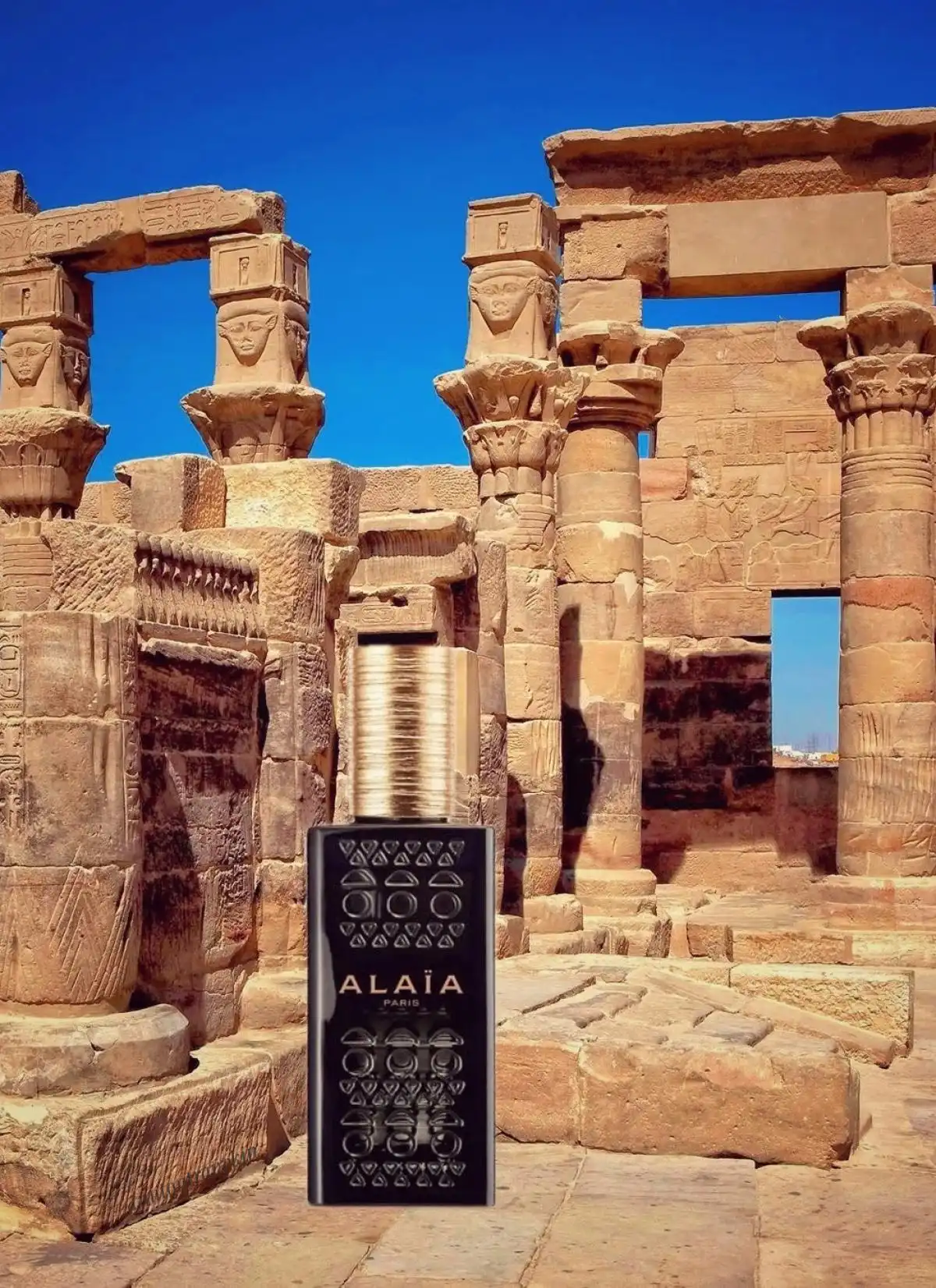 Độ lưu hương và tỏa hương nước hoa Alaia Paris