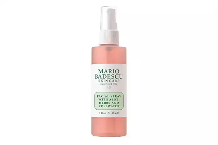 Đa năng nhất: Mario Badescu Facial Spray with Aloe Herbs & Rosewater
