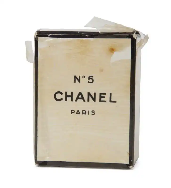 Marilyn Monroe’s Chanel No.5 by Chanel