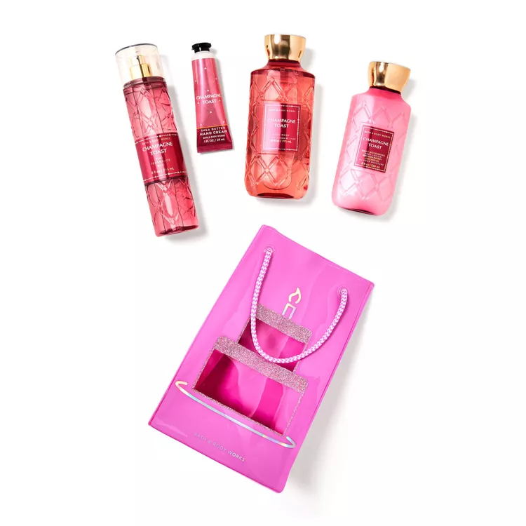 Mùi hương tuyệt vời để làm quà - Bath & Body Works Bộ quà tặng Champagne Toast Gift Bag Set