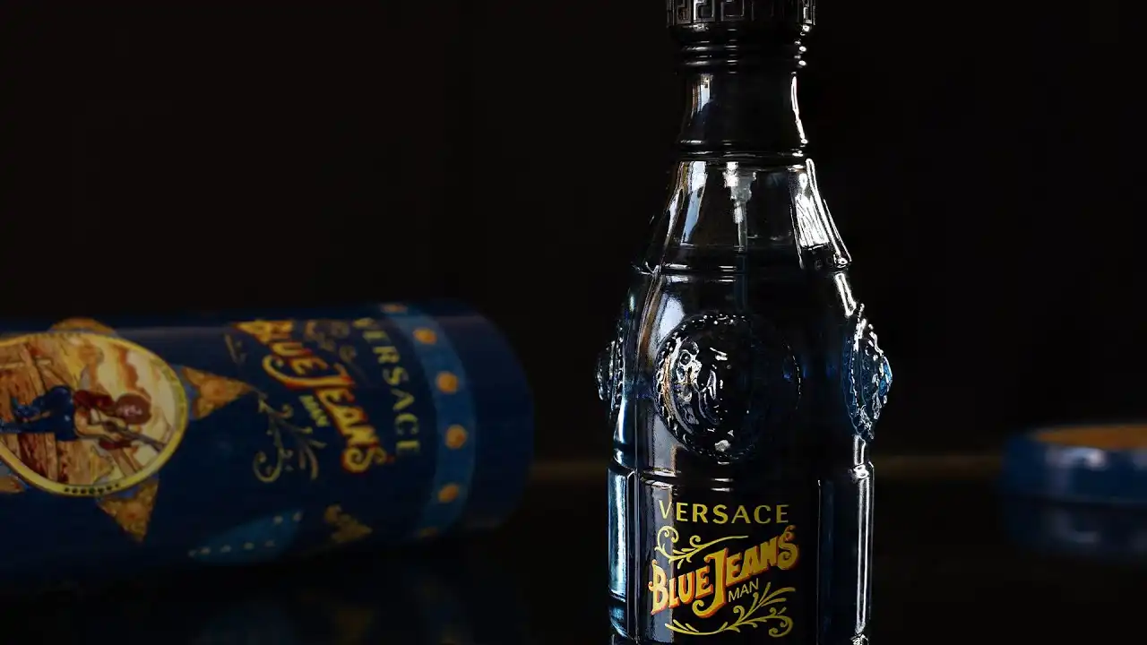 Review Nước Hoa Versace Blue Jeans - Hương Thơm của Làn Gió Địa Trung Hải