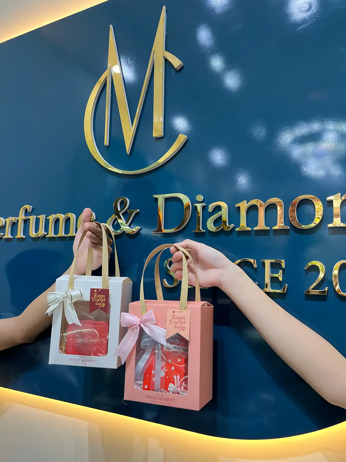Gói quà nhân ngày 20/11 tại MC Perfume