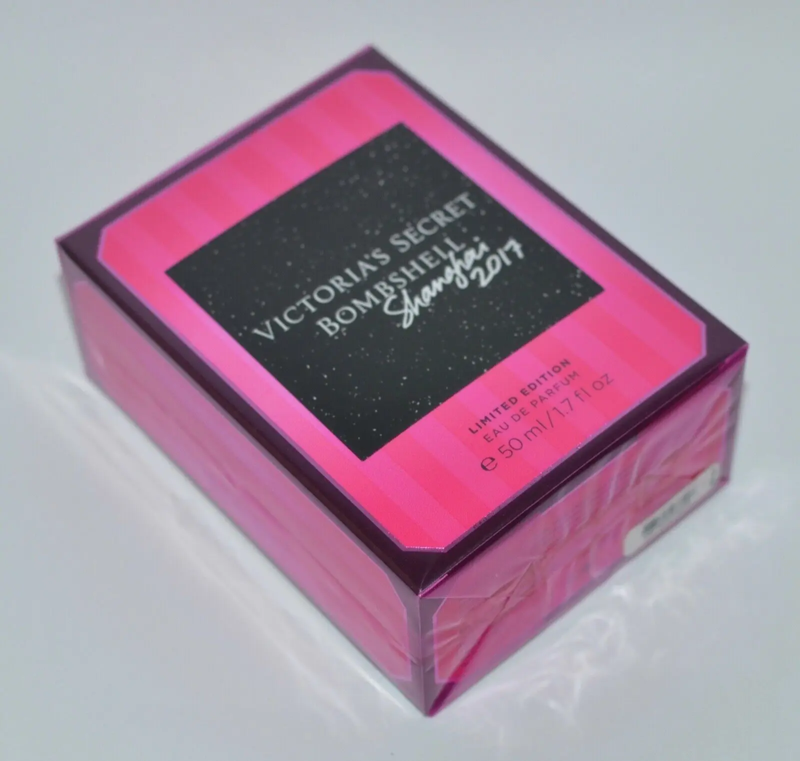 Hình 2 - Victoria’s Secret Bombshell Shanghai EDP 50ml