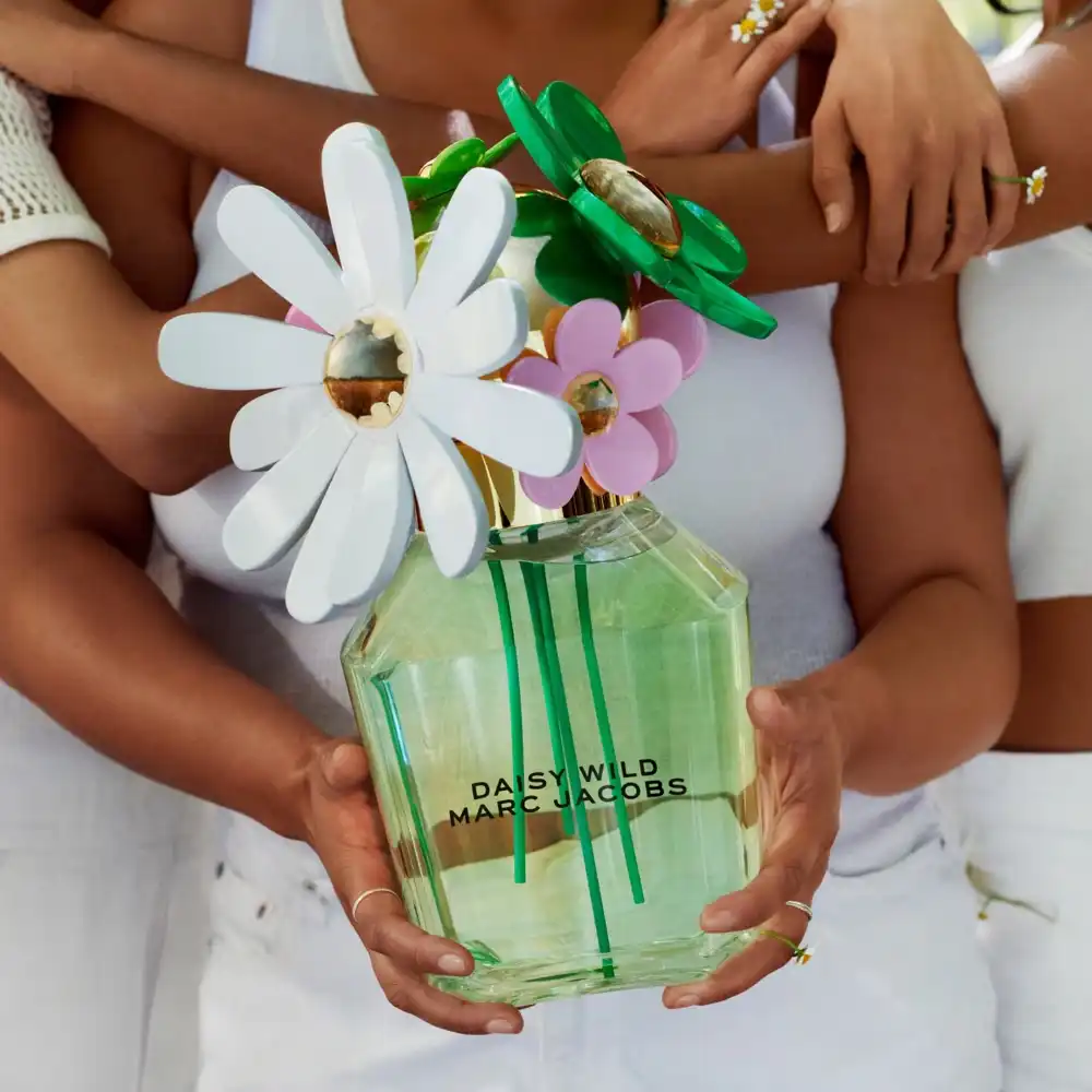 Hình 2 - Marc Jacobs Daisy Wild EDP 100ml