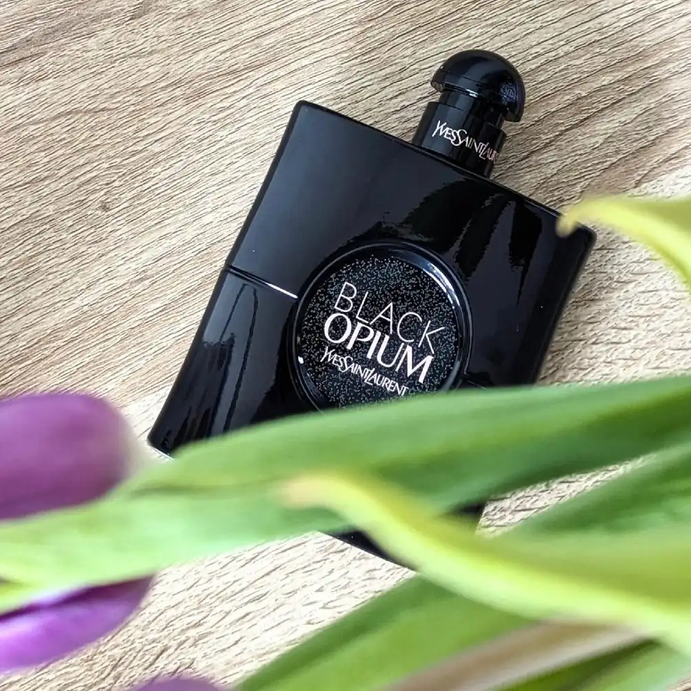 Hình 5 - Yves Saint Laurent Black Opium (2022) Le Parfum 90ml