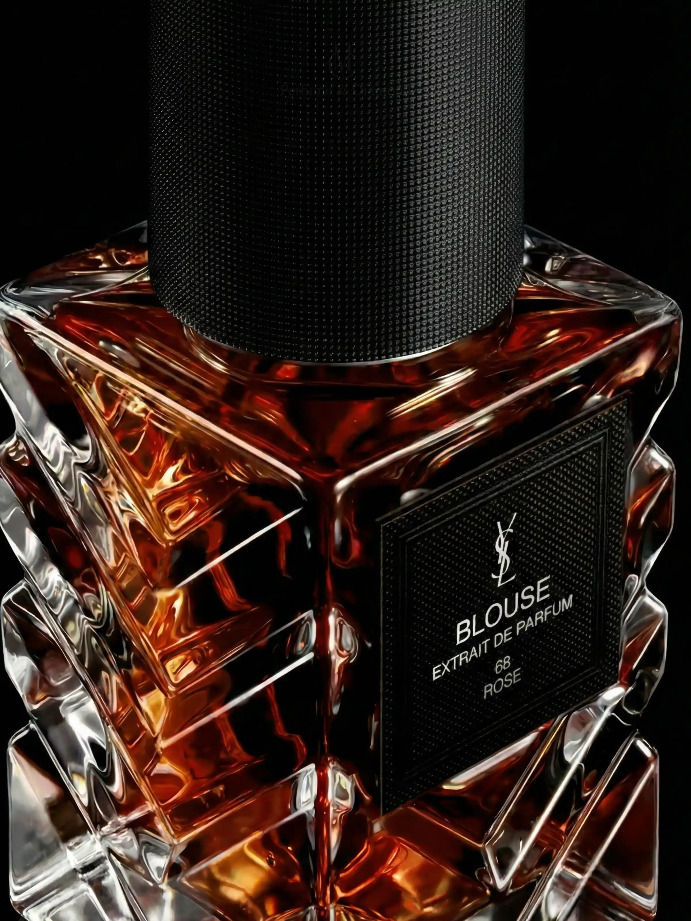 Hình 3 - Yves Saint Laurent Blouse 68 Rose (2026) Extrait de Parfum 50ml